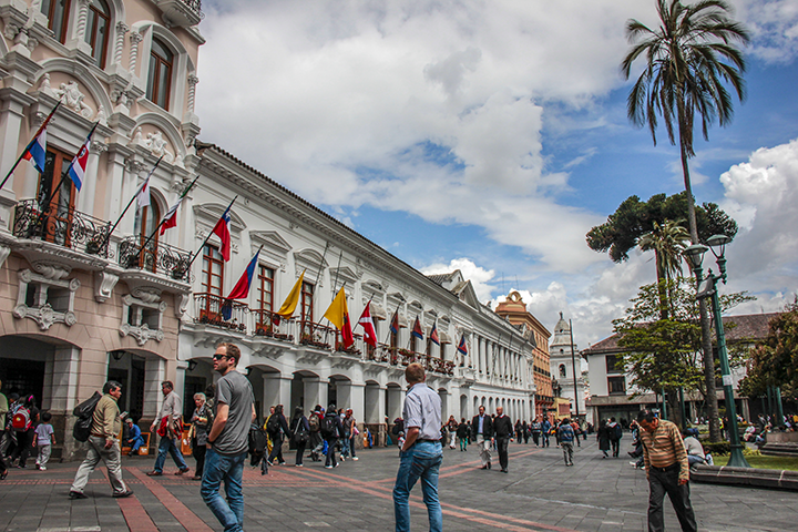 melhor época para viajar a Quito