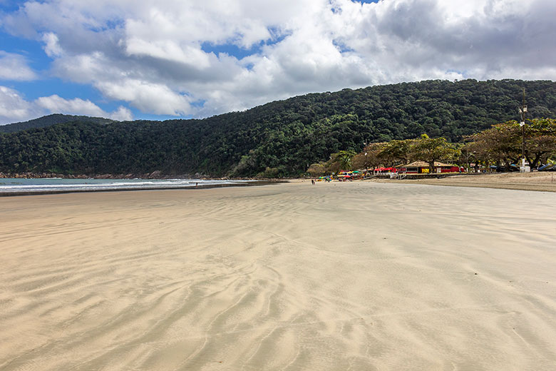 onde ficar no Guarujá barato