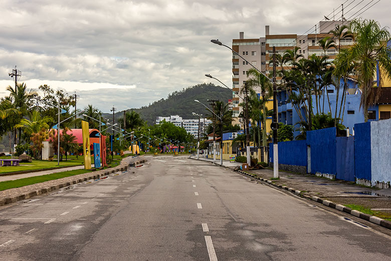 hotem em Bertioga centro